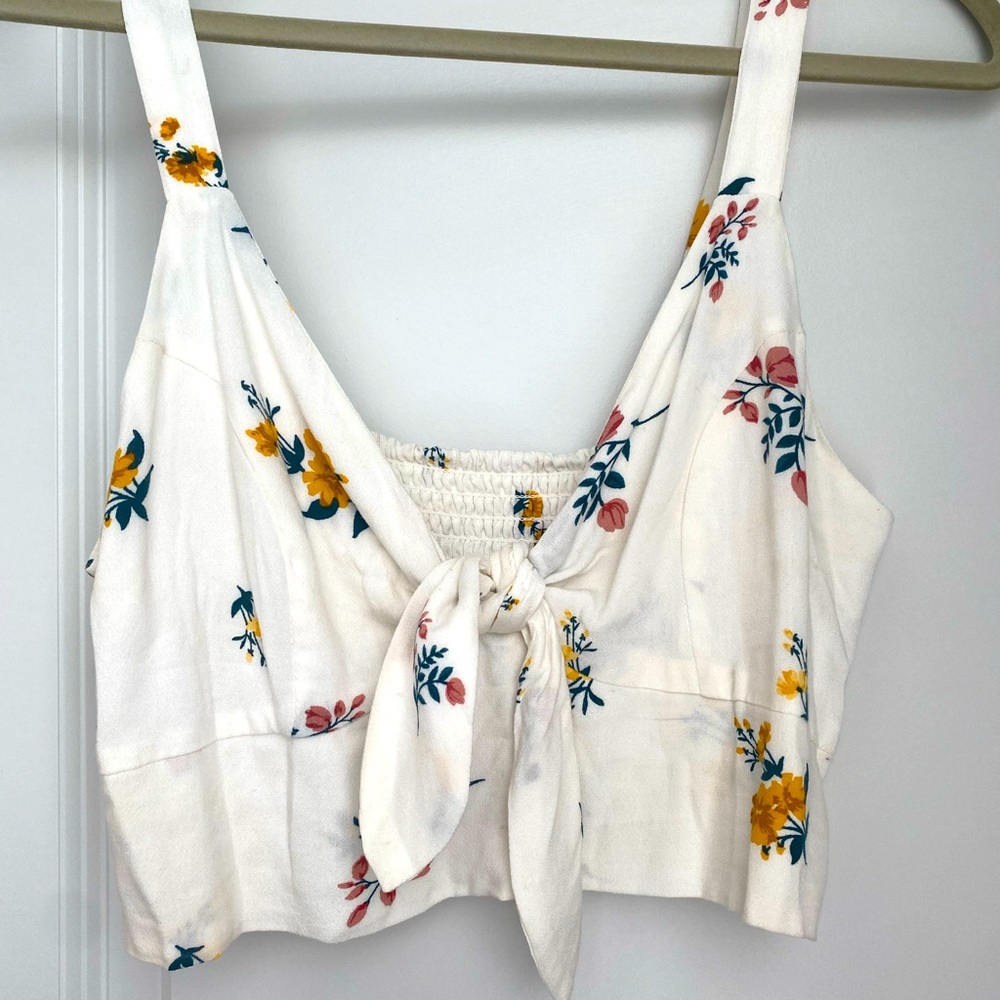 Lottie Moss: Crop Top with Flowers